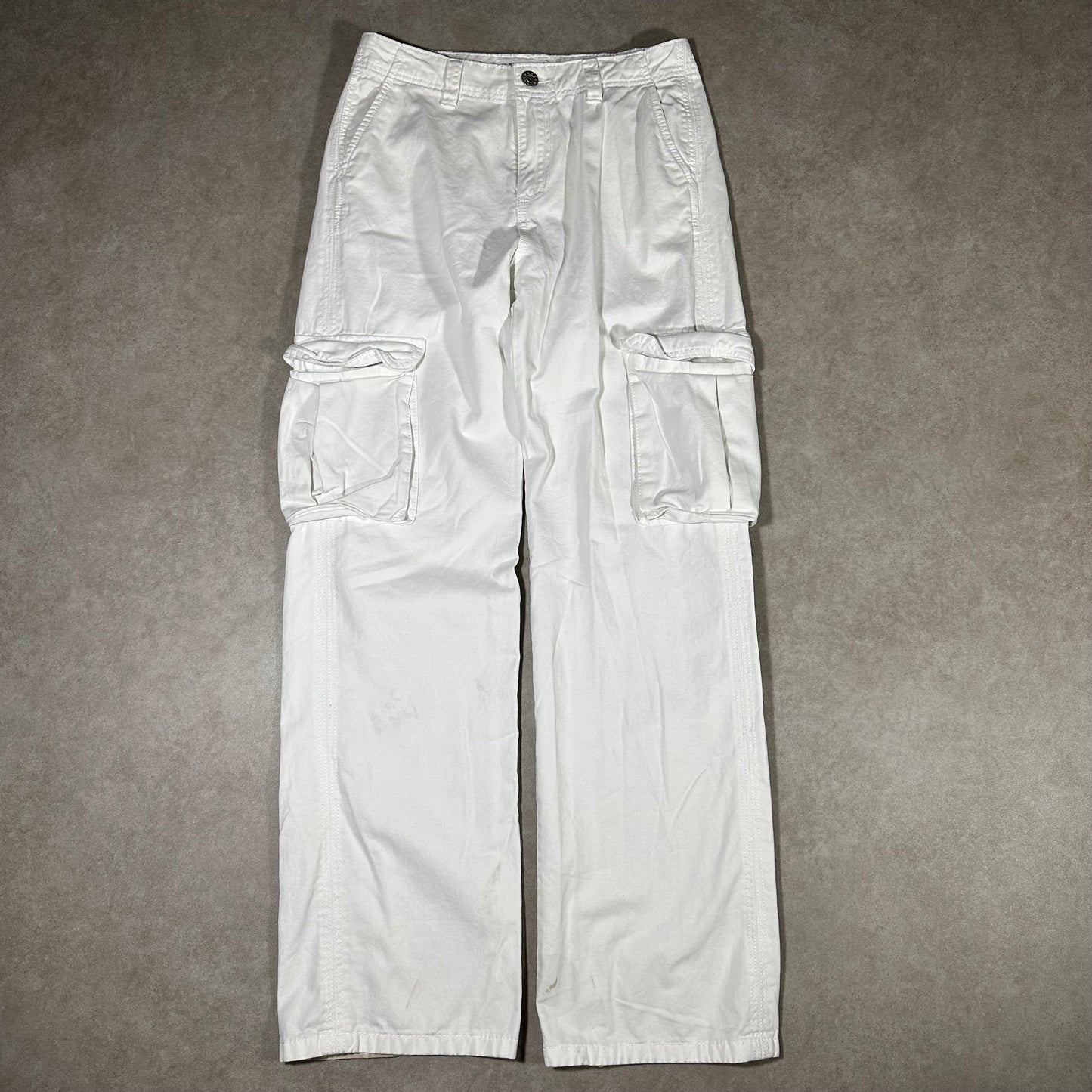 White wide legged cargo pants (30x31)