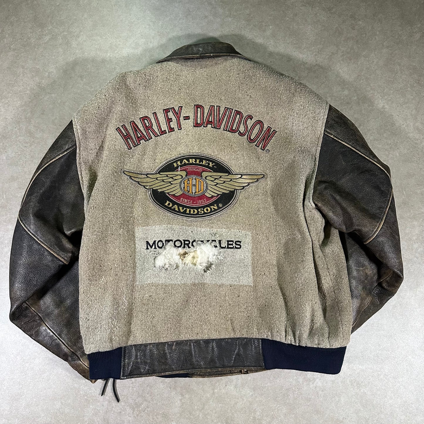 Vintage Harley Davidson V2 Bomber Jacket (XL)
