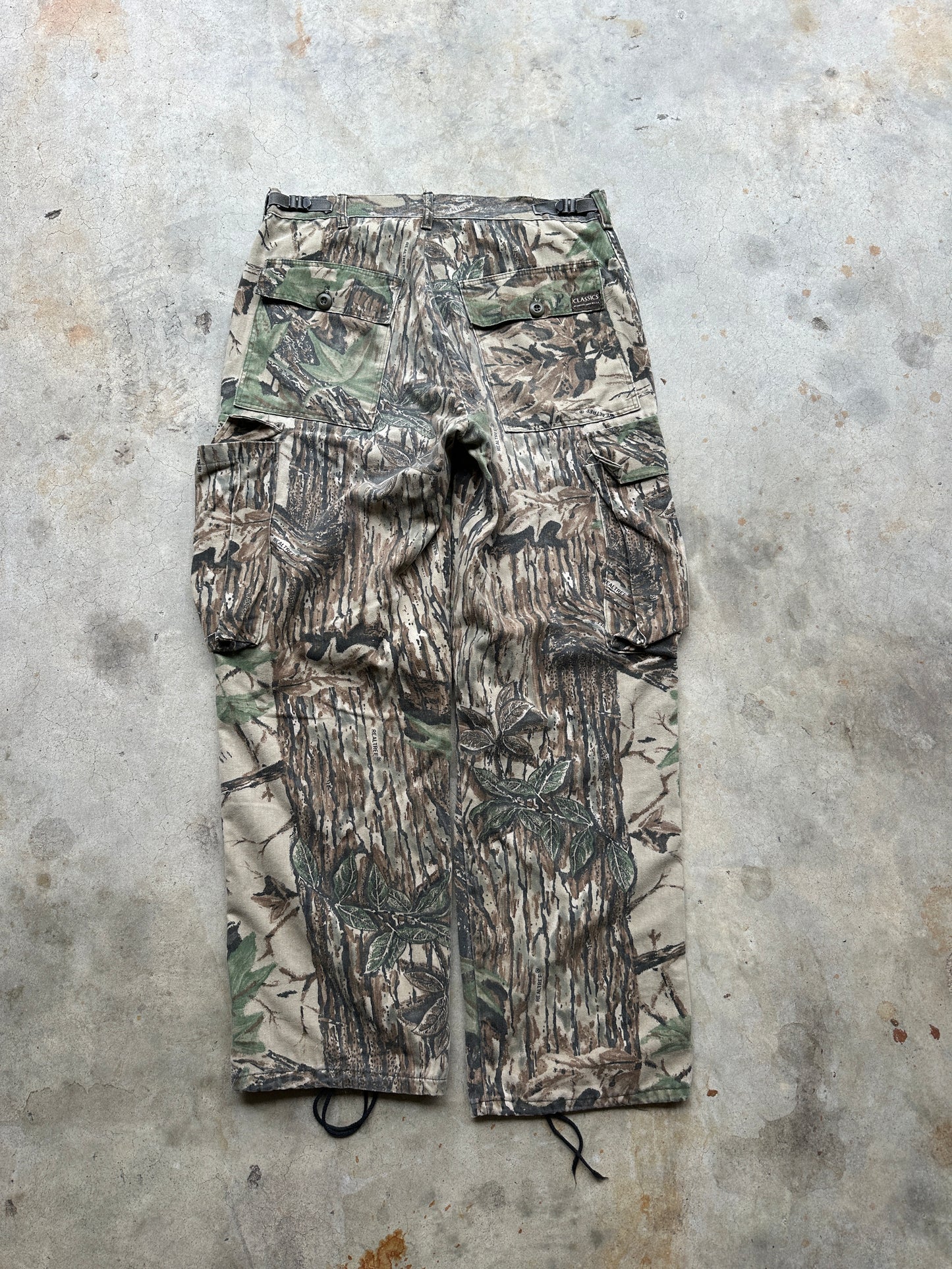 Vintage mossy oak camo pants (32x30)