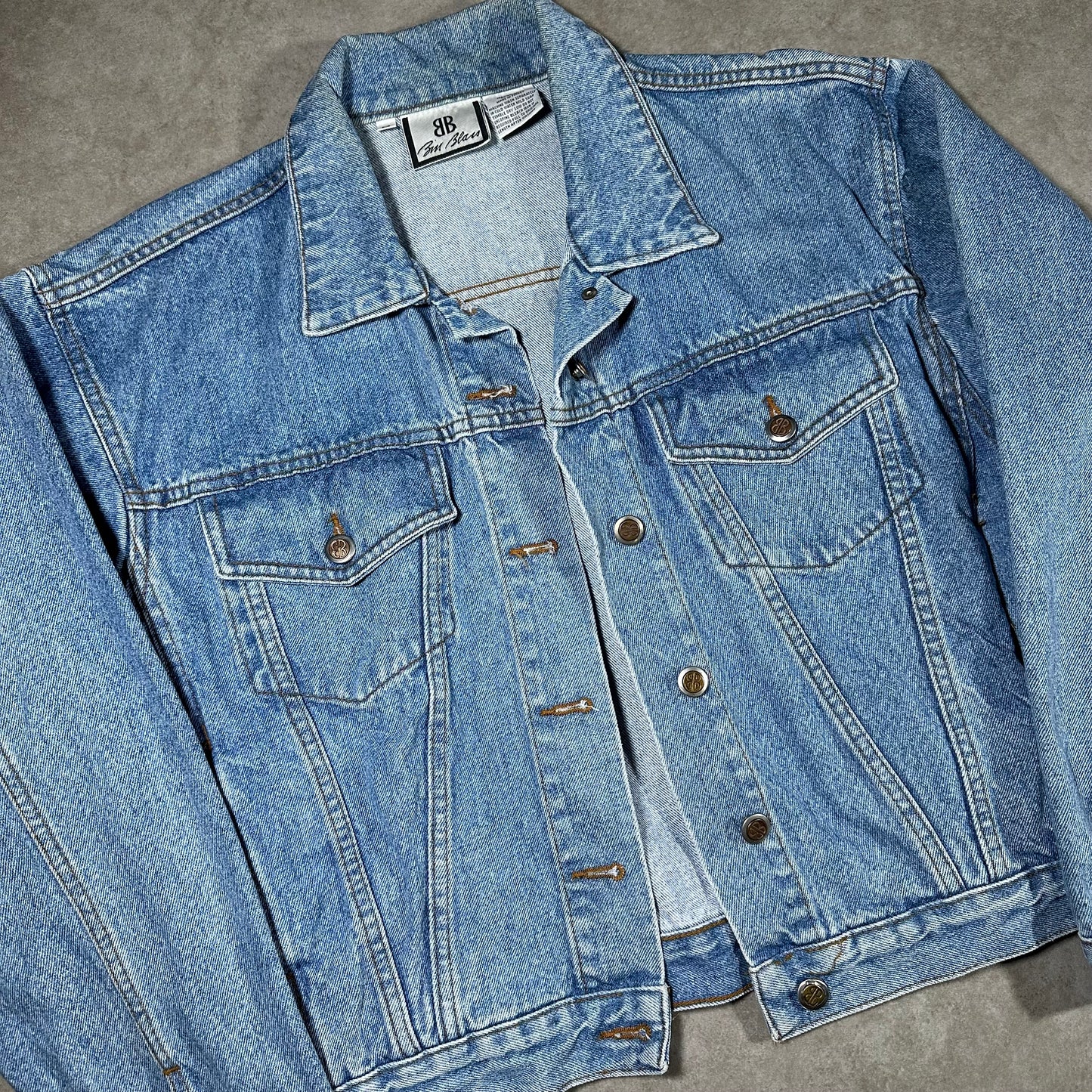 Vintage bill bass denim jacket (Women’s M)