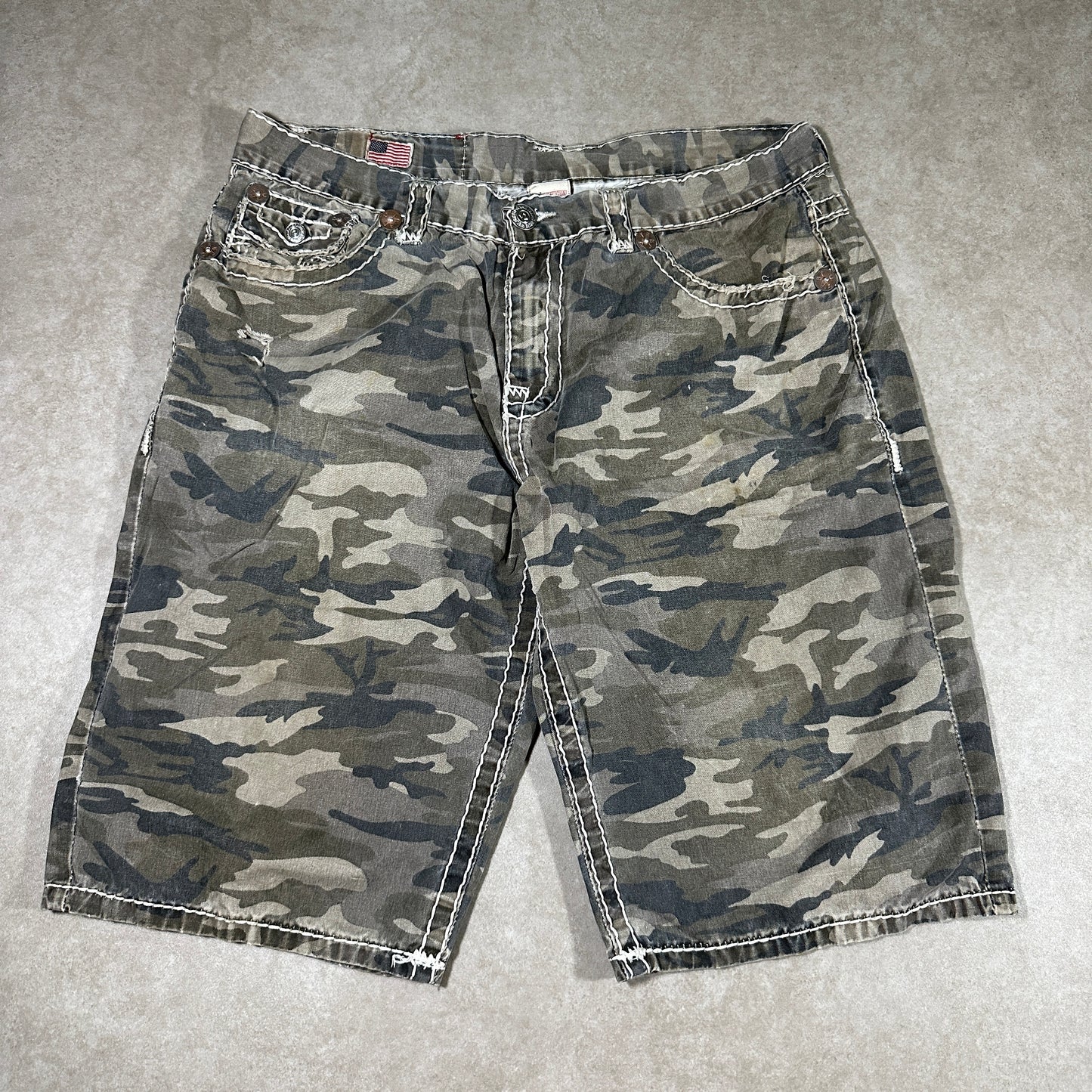 Vintage True Religion Camo Shorts (38W)