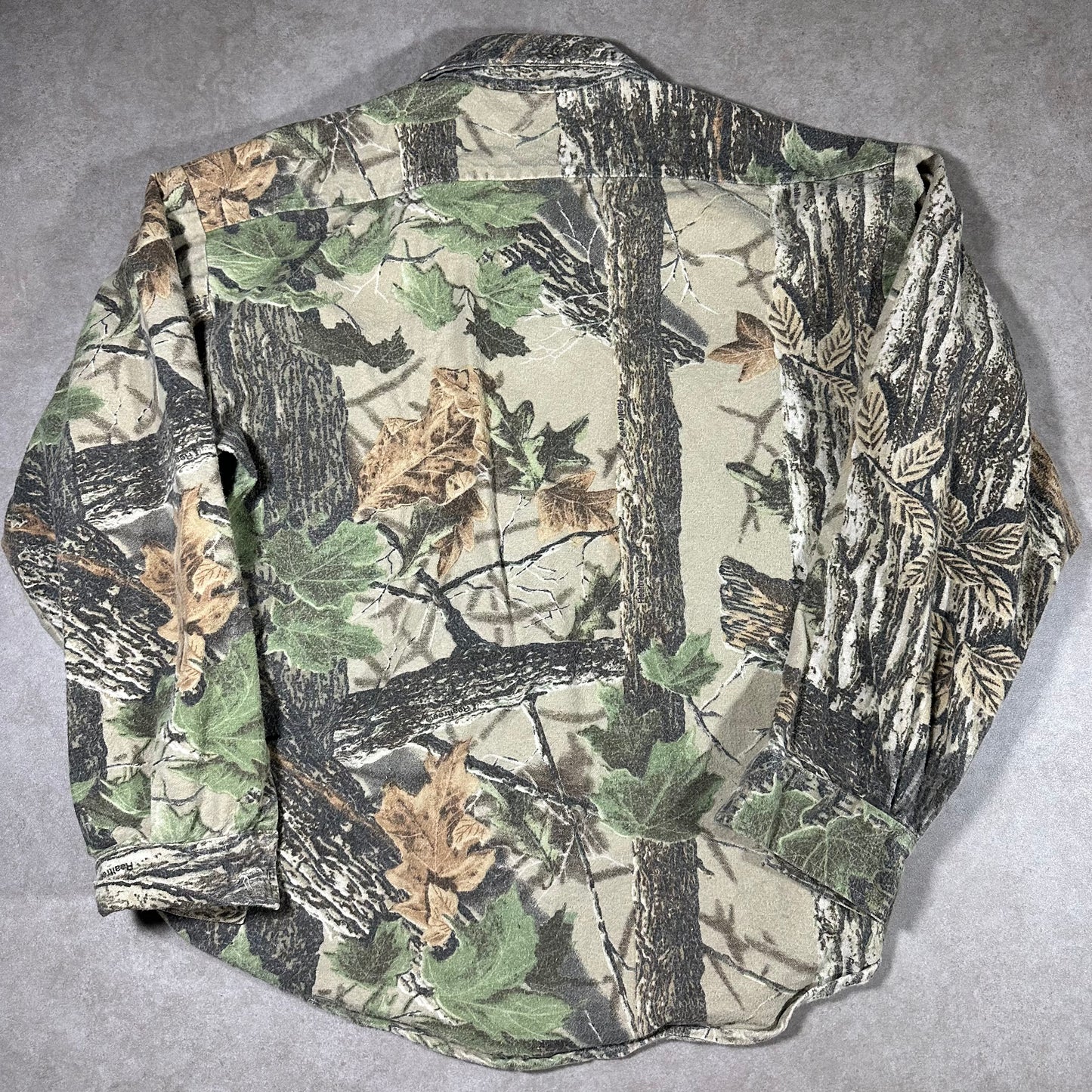 Vintage red head real tree camo button up (L)