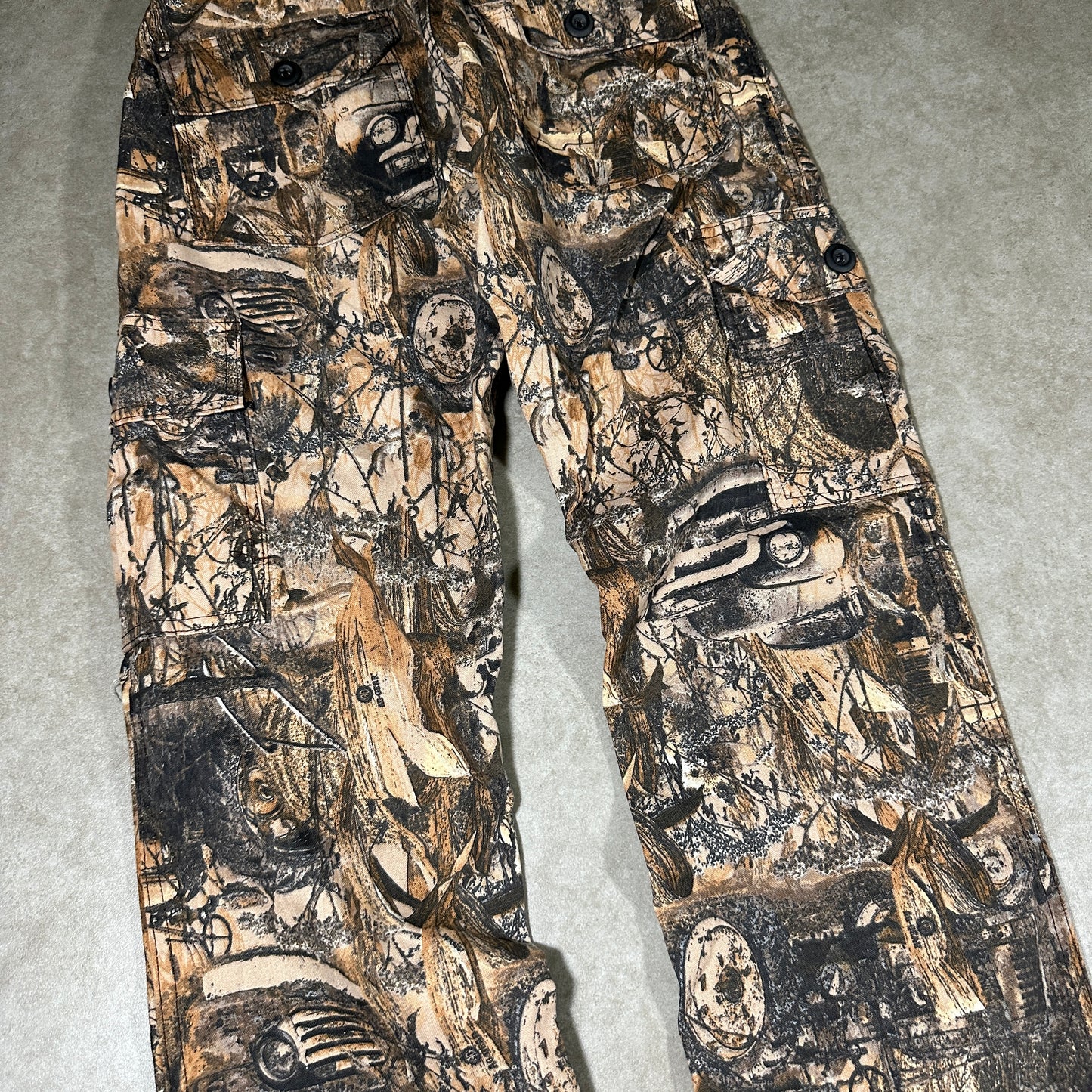 Real tree camo pants (30x32)