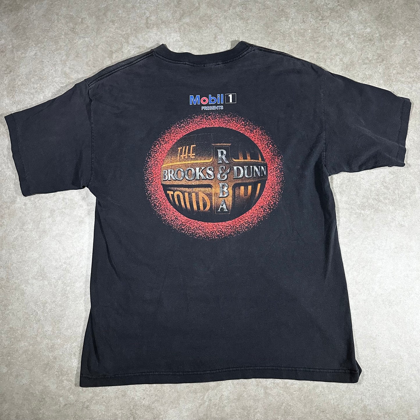 Vintage brooks and Dunn tee (XL)