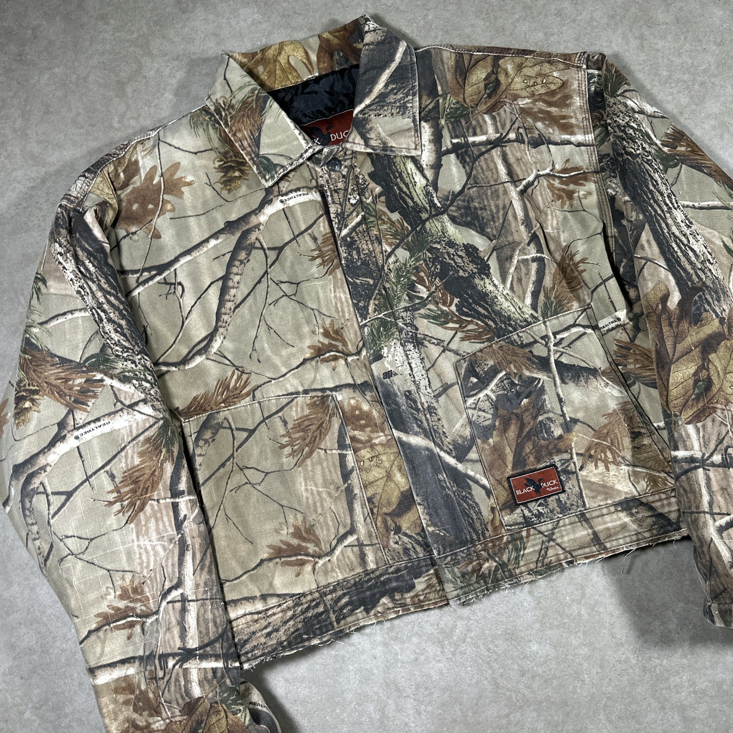 Cropped Real tree camo jacket (L)