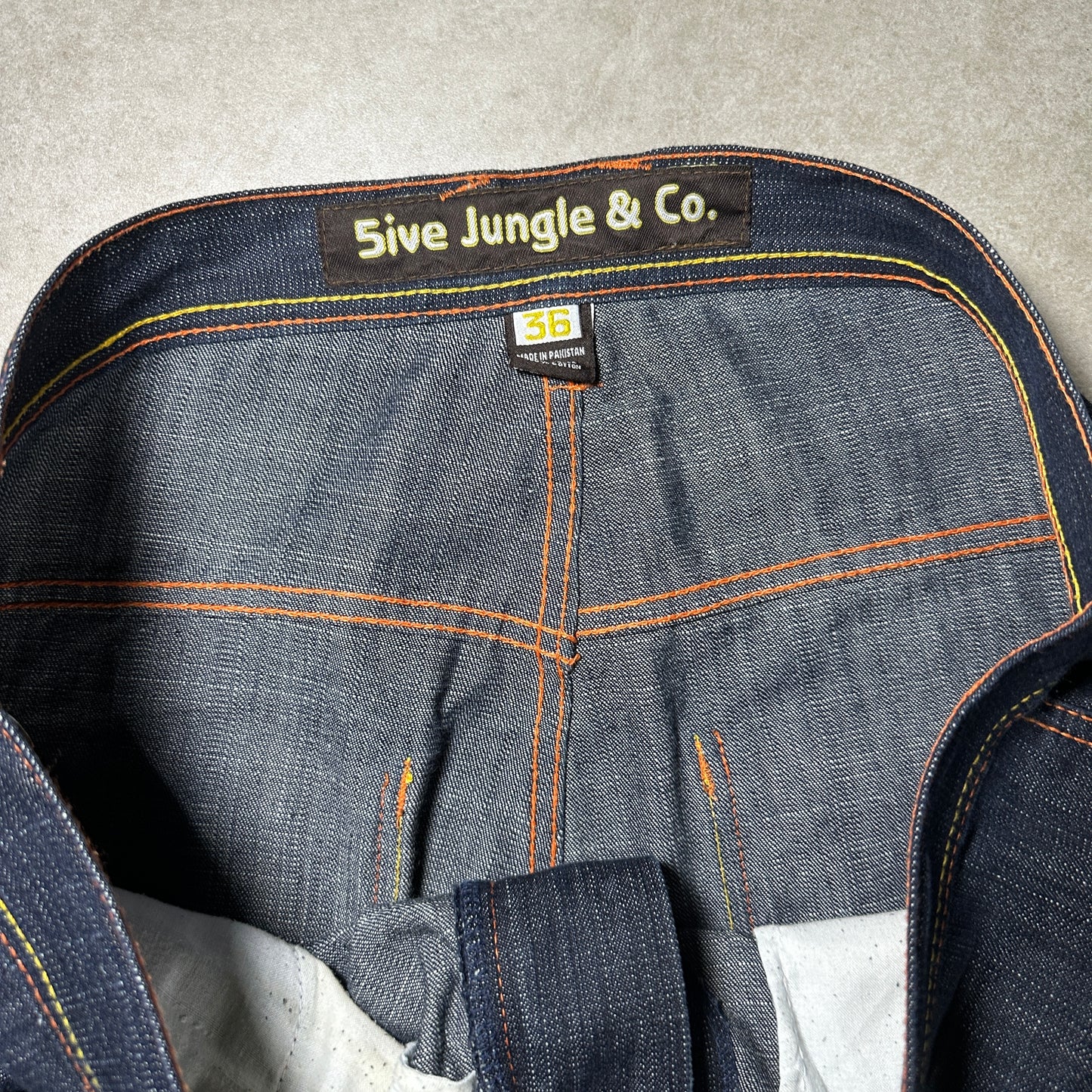 5ive Jungle & co. y2k jeans (36x32)