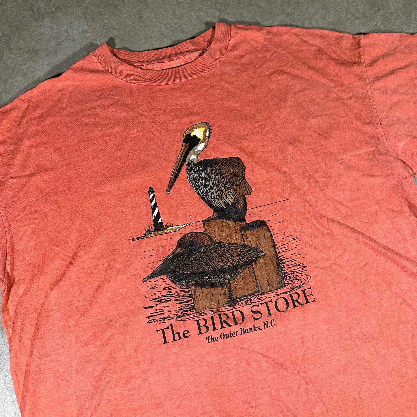 Vintage bird store outer banks nc tee (XXL)