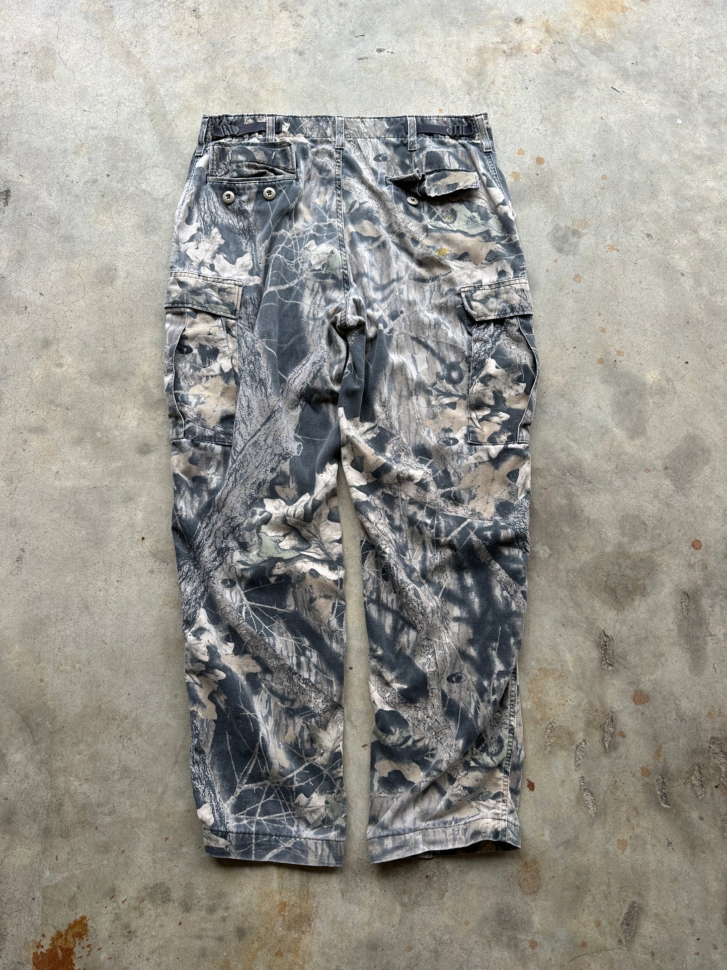 Vintage mossy oak camo pants (34x31)