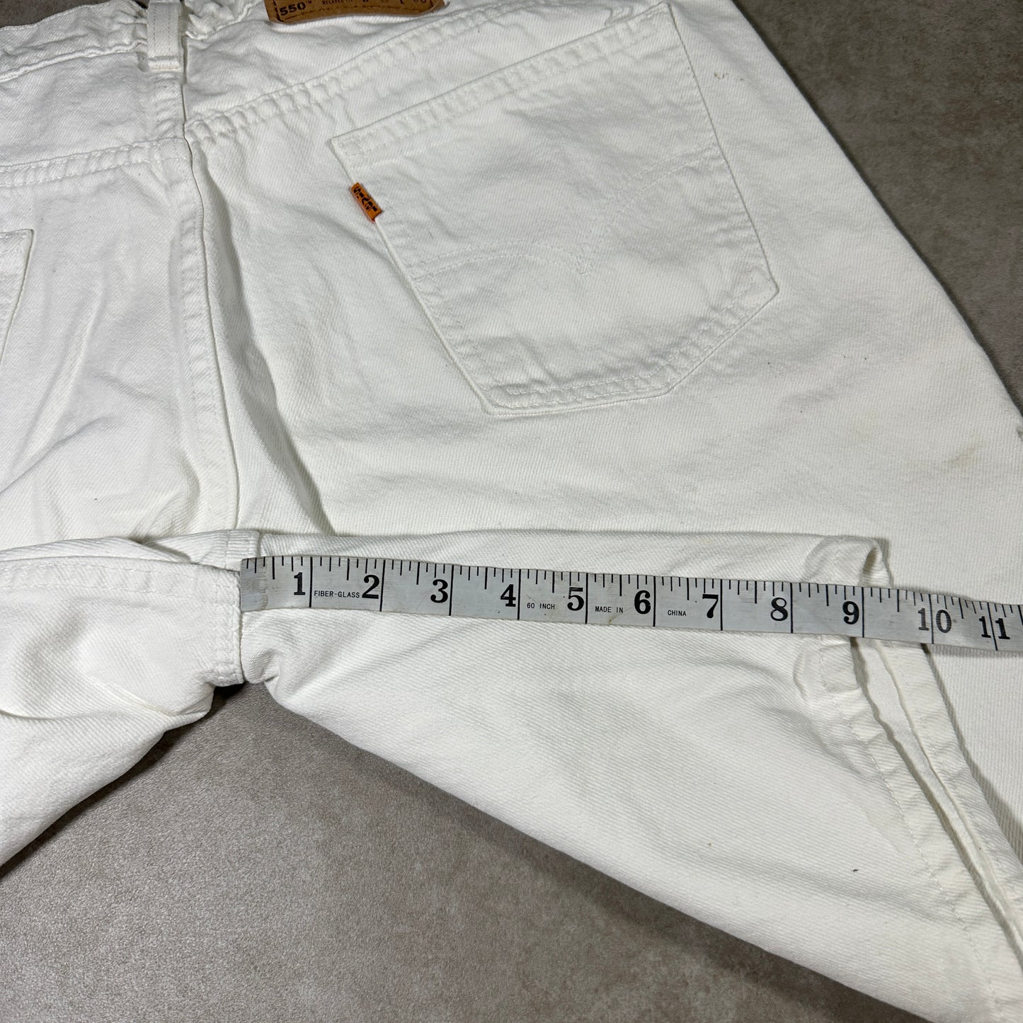 Vintage Levi orange tab white shorts (38W)