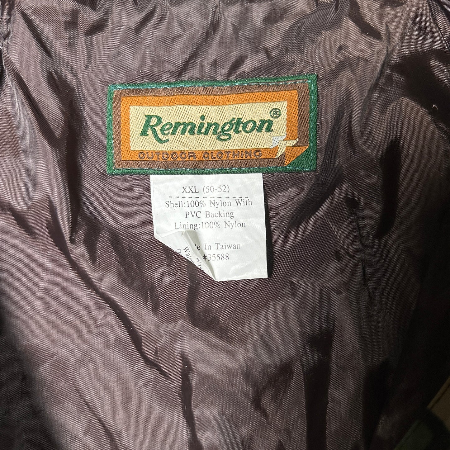 Vintage Remington camo hunting jacket (XXL)