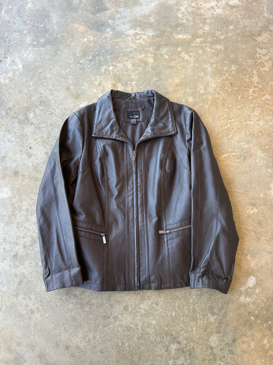 Vintage women’s brown leather jacket (XL)