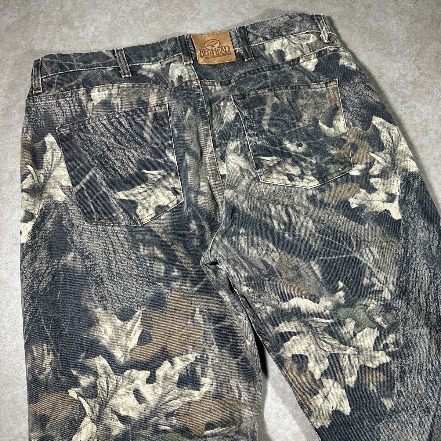 Mossy oak camo pants (38x32)