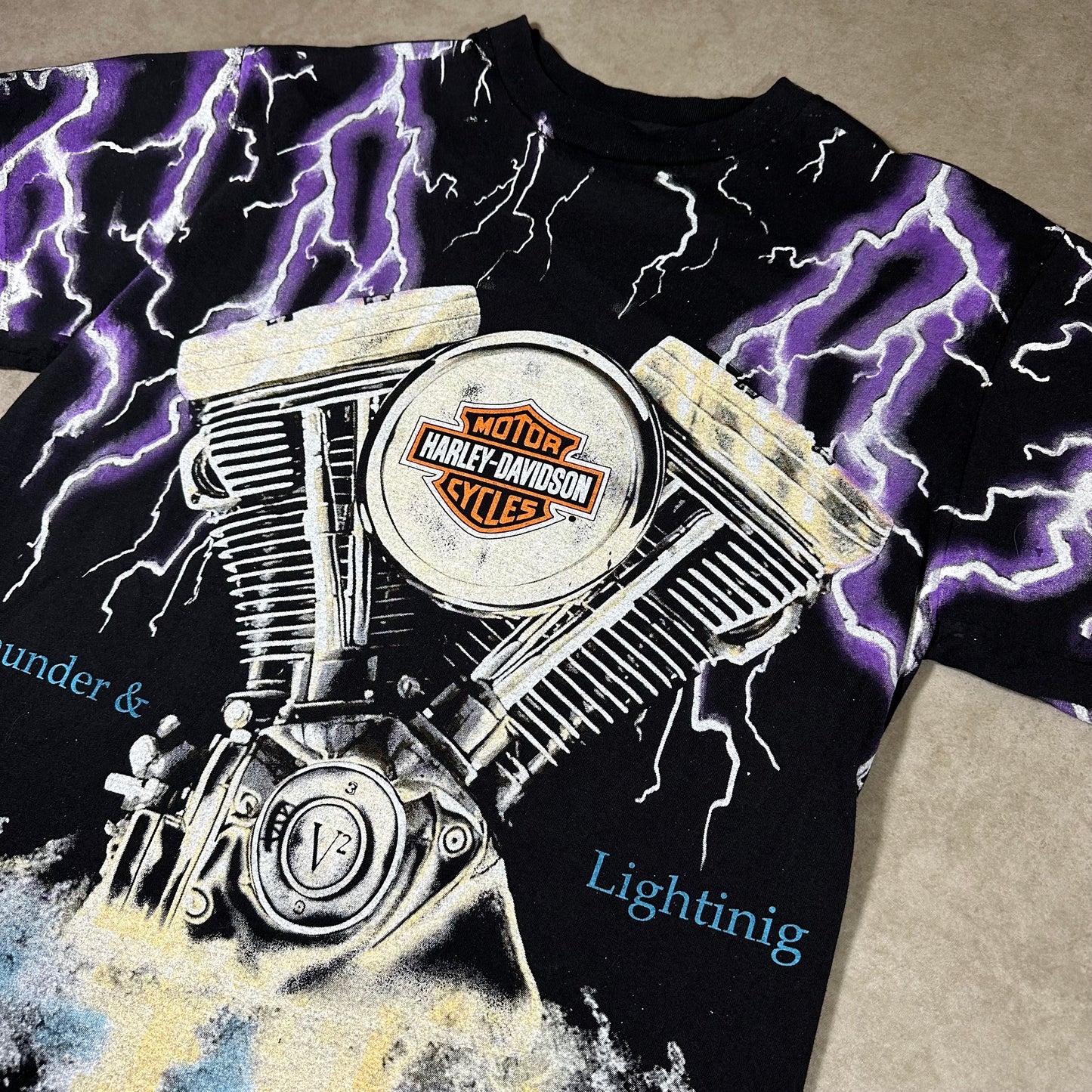 Harley Davidson thunder and lightning tee (M) Boot