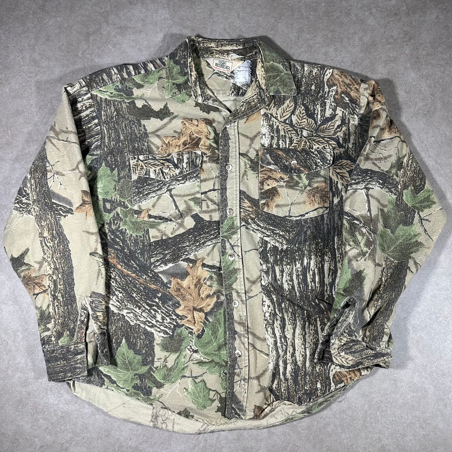 Vintage red head real tree camo button up (L)