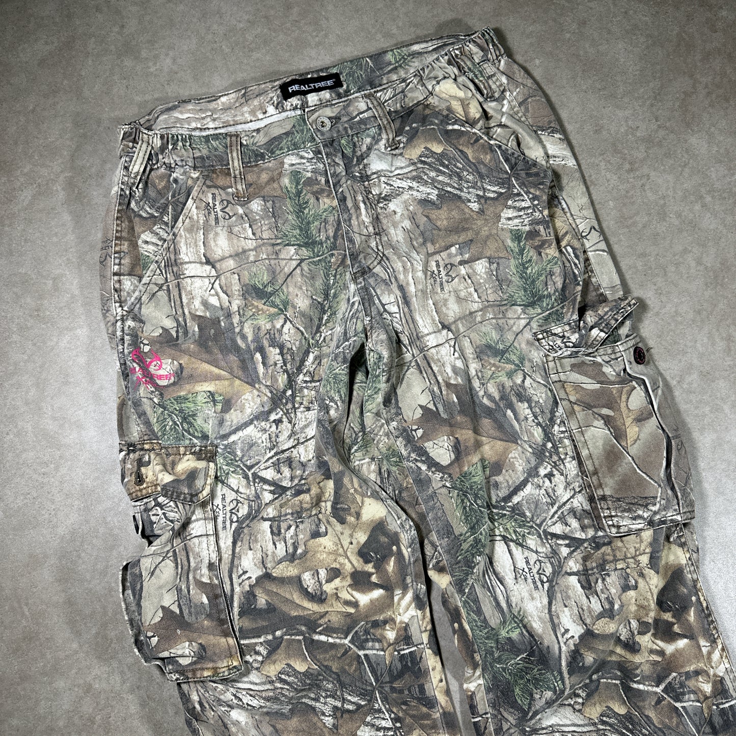 Real tree camo pants (32x31)