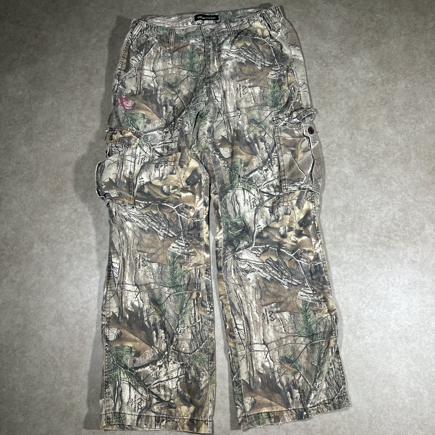 Real tree camo pants (32x31)