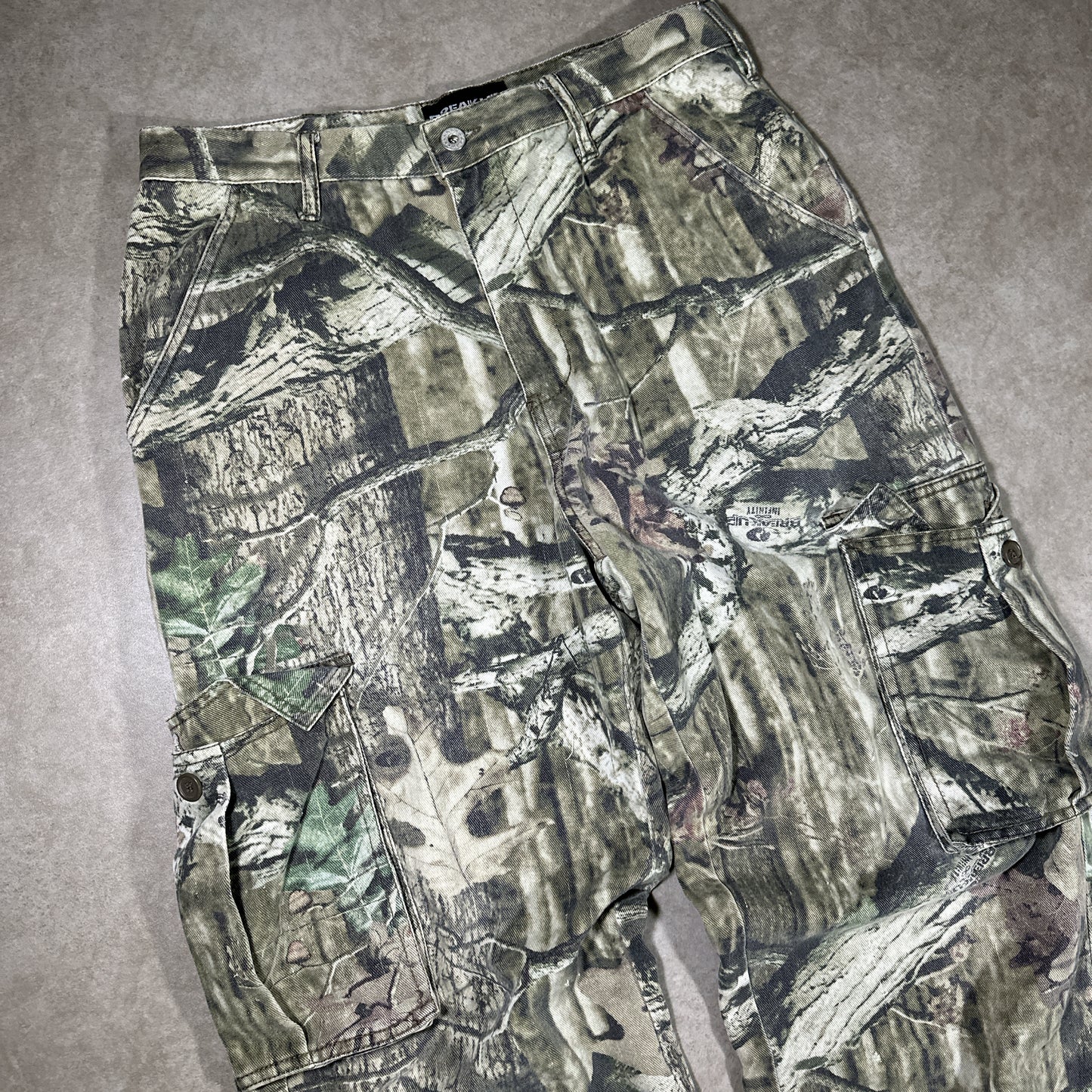 Mossy oak camo pants (32x32)